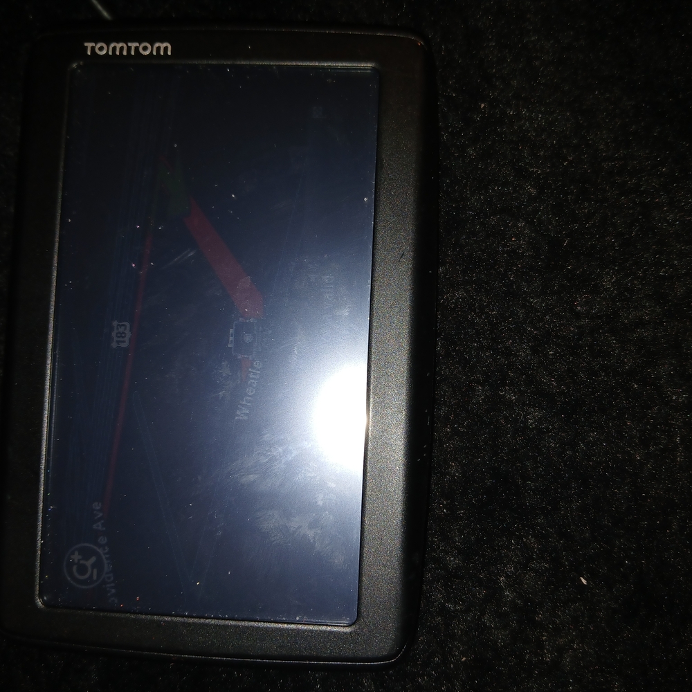 Black GPS Navigation Device - Picture 2 of 5